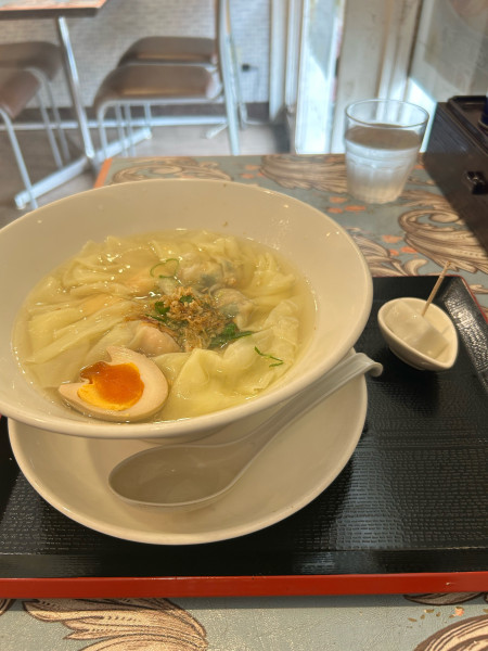 「雲呑三種ワンタン乗せ麺 1080円」@香港彭記雲呑専門店の写真
