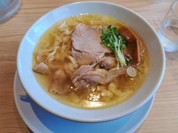 「中華そば(塩)」@手打 親鶏中華そば綾川 大成店の写真