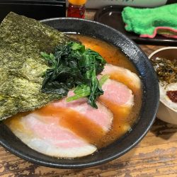 チャーシューメン　半ライス　¥1,300