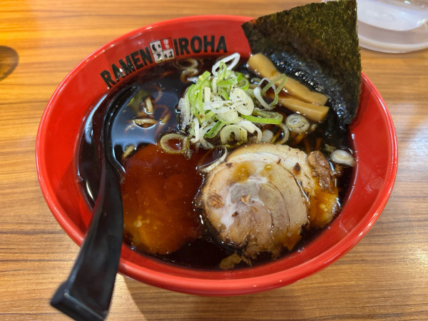 「富山ブラック」@麺家いろは CiC店の写真