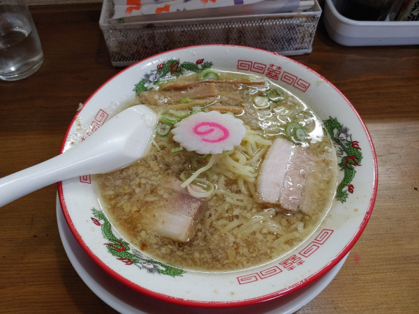 「ラーメン　背脂　750円」@中華食堂 栄豊の写真