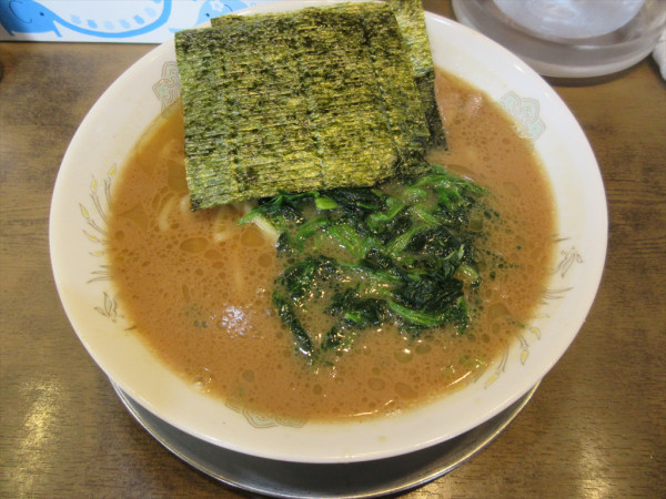 「とんこつしょう油ラーメン（900円）」@しょうゆとんこつラーメン 匠家の写真