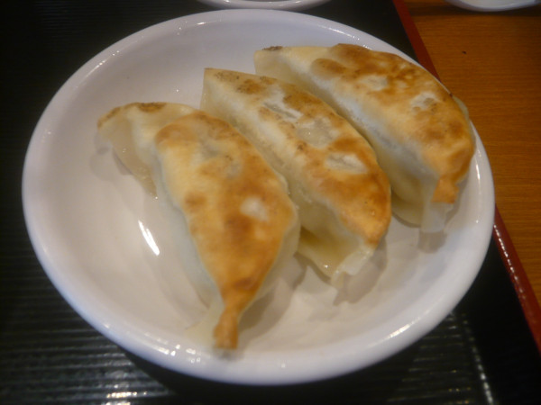 「餃子（3個）」@日高屋 一橋学園北口店の写真