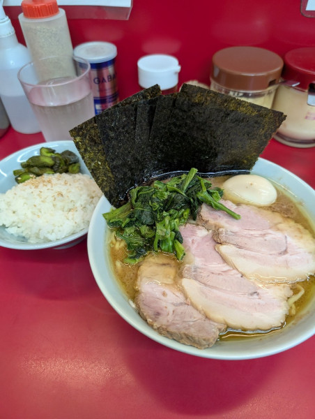 「特ラーメン」@横浜ラーメン 武蔵家 大宮店の写真