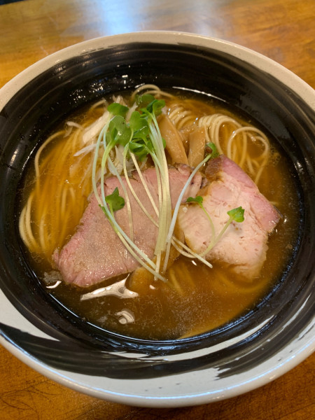 「焼きあご中華そば醤油 980円」@麺屋 㐂助の写真