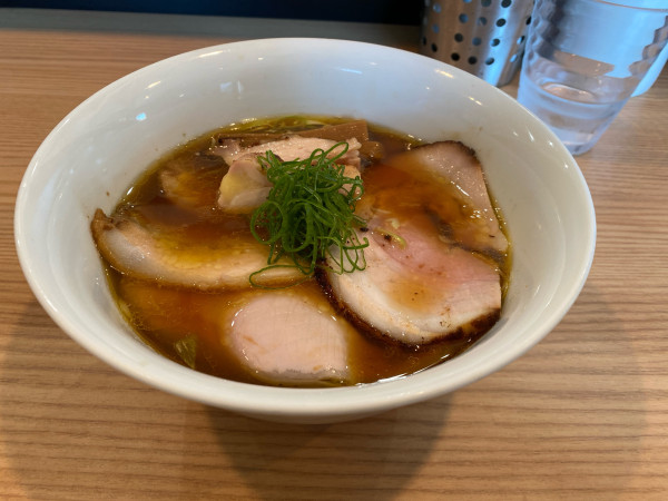 「チャーシュー醤油らぁ麺」@らぁ麺みずがめ食堂の写真