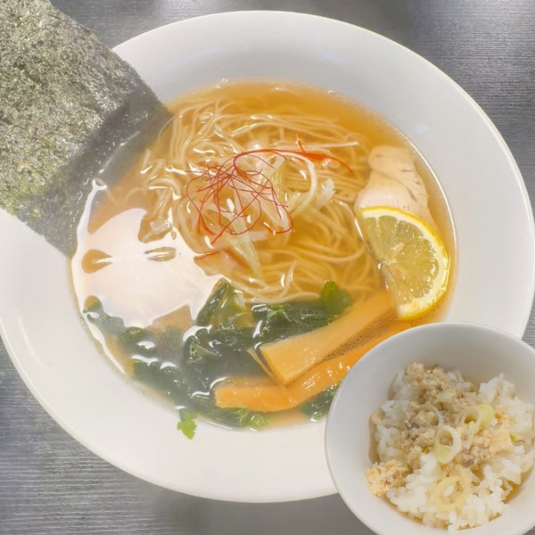 「ラーメン（地魚ごはん付き）1000円」@麺処 Umiの写真