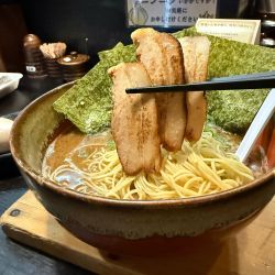 豚そば（全のせ）　1,250円