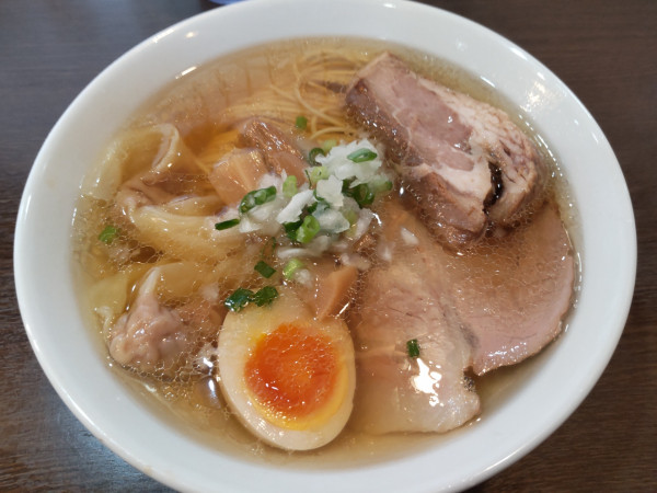 「特製塩そば」@中華そばイデタの写真