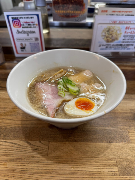 「病みつき中華そば 煮玉子1/2入　1,060円」@麺屋 一八の写真