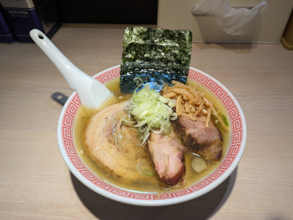 「チャーシュー麺　塩」@まるえ中華そばの写真