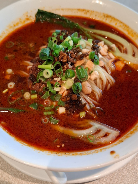 「坦坦面１２００円」@銀座 涵梅舫の写真