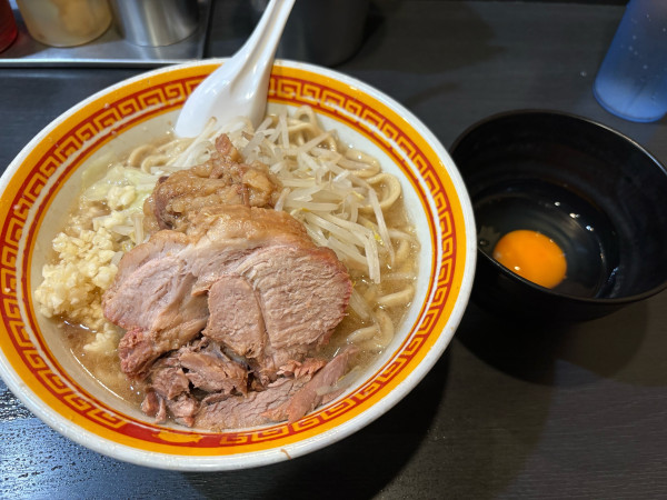 「ラーメン（半分）」@えどもんどの写真