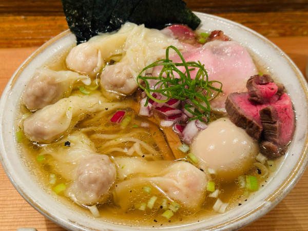 「ワンタンめん 1,650円 特上 700円」@Homemade Ramen 麦苗の写真