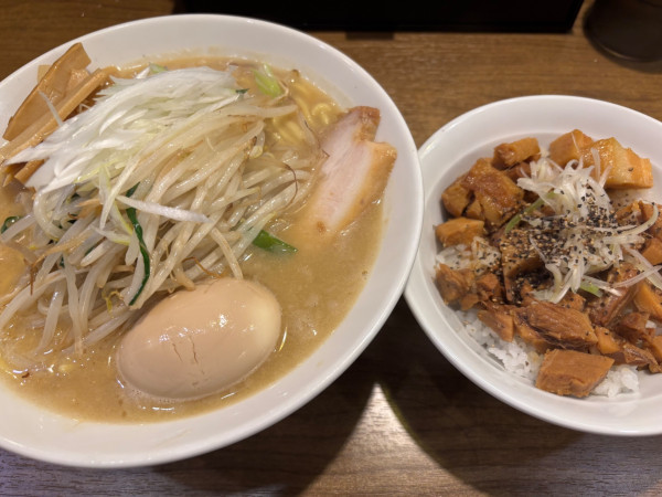 「味玉味噌ラーメン＋ミニ豚丼」@味噌麺処 田坂屋の写真