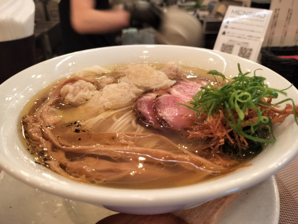 「塩雲呑麺」@MENSHOの写真