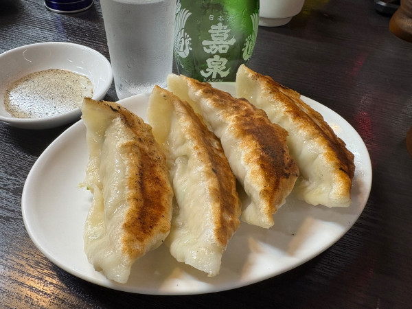 「手作りジャンボ餃子(4個) 500円 他」@南京亭 新青梅街道店の写真