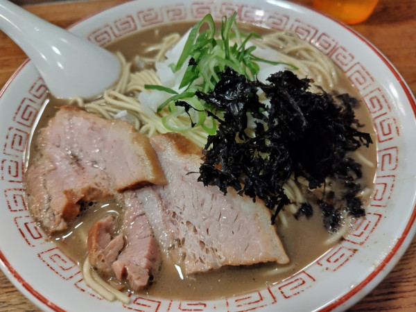 「濃厚煮干そば大盛り900円」@煮干中華そば専門 煮干丸の写真