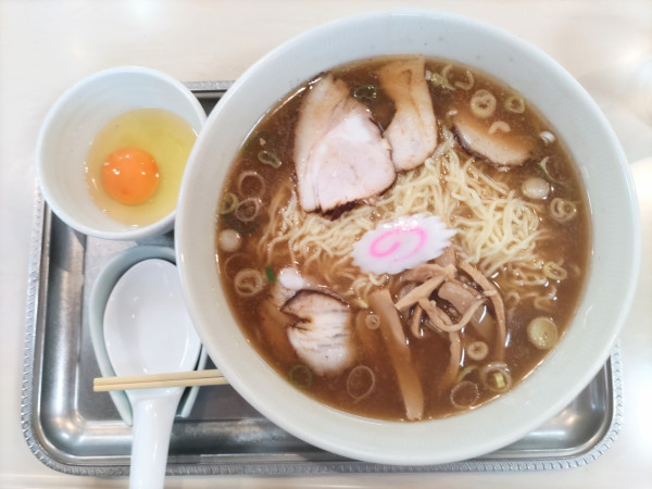 「中華麺 (生玉子付) 1230円」@永福町大勝軒の写真