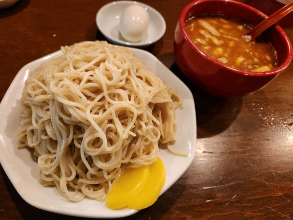 「カレーつけ麺 大盛 ゆで玉子」@ラーメン 唐そば 渋谷2丁目店の写真