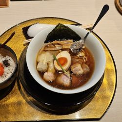 アルティメットボルチーニ醤油ラーメン+たまごかけご飯