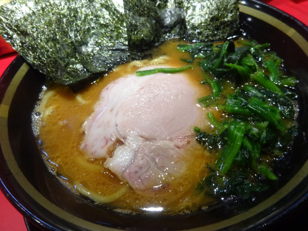 「ラーメン　900円」@家系ラーメン 王道乃印 新橋店の写真