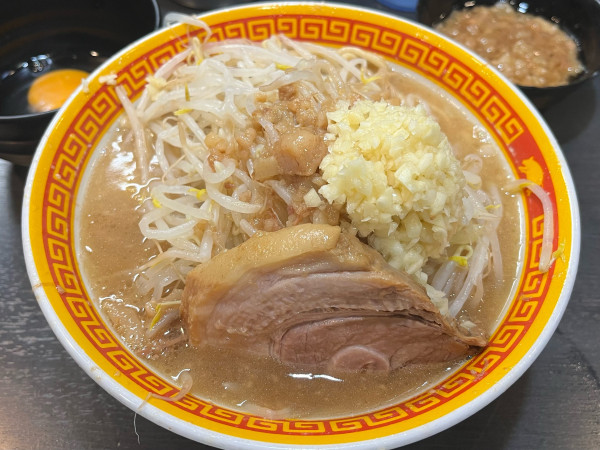 「ラーメン 220g+生玉子」@えどもんどの写真