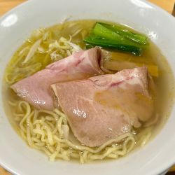 塩らぁめん（中太縮れ麺）