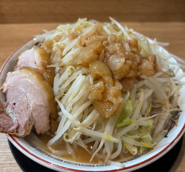 「小ラーメン（ニンニク少なめ、ヤサイ、アブラ、カラメ）」@豚山 幡ヶ谷店の写真