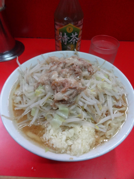 「小豚1枚950円ニンニクアブラ」@ラーメン二郎 松戸駅前店の写真