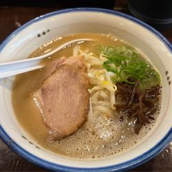 砦らぁめん＋替玉