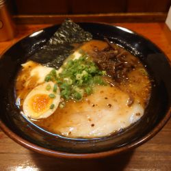 熊本ラーメン並盛　替玉1