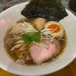 しょうゆ山椒ワンタンラァ麺