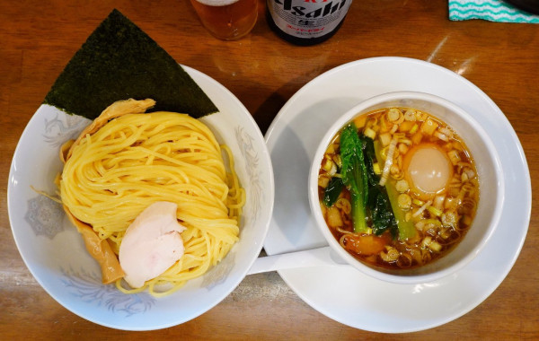 「濃厚鶏しょうゆつけめん＋味玉＋瓶ビール」@らーめん曳舟の写真