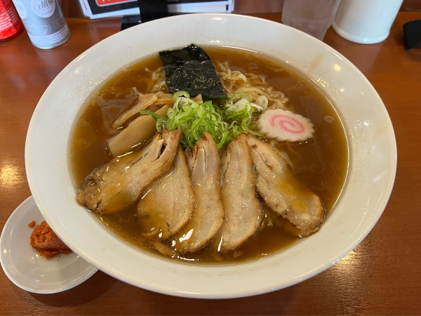 「【期間限定】メガ中華そば＋辛しにんにく 990円」@幸楽苑 田無店の写真