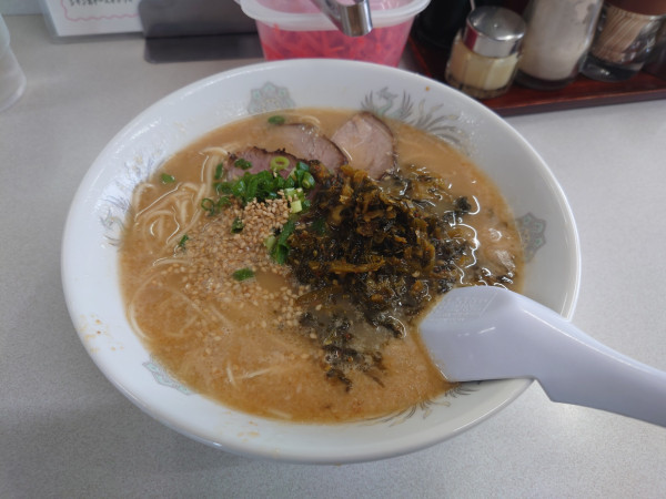 「高菜ラーメン」@長浜ら〜めん とんこつ屋の写真
