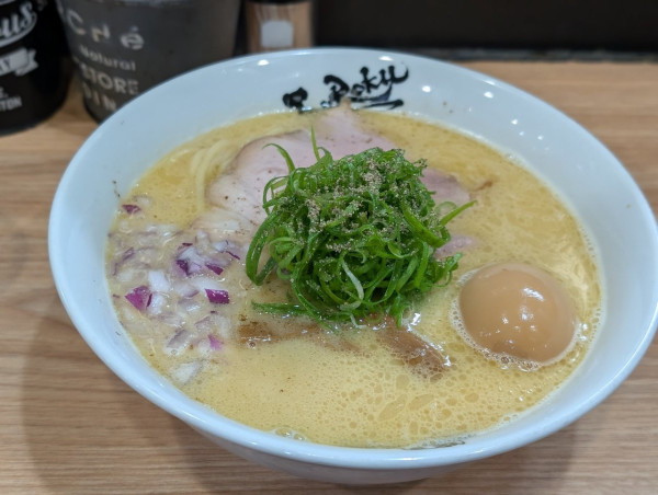 「限定背脂鶏白湯」@麺屋 丈六の写真