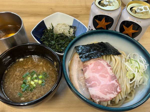 「豚骨地鶏魚介つけ麺 中盛り+とろろ昆布+のり+🍺」@麺処 有彩の写真