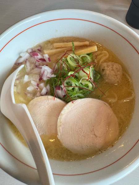 「濃厚鶏白湯塩900円」@ろく壱の写真