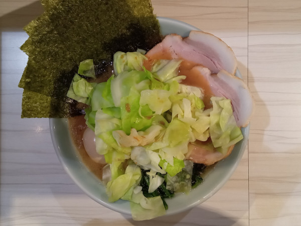 「特製らーめん+キャベツ」@横浜家系らーめん 武虎家 綱島店の写真