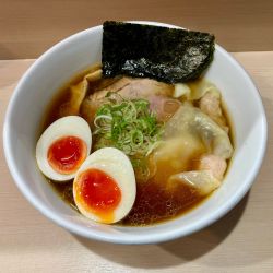 特製中華そば1430円