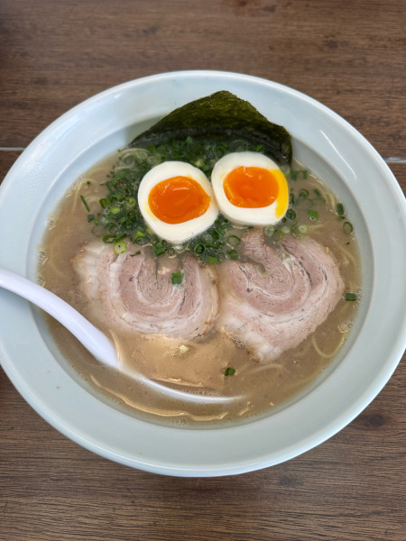 「味玉ラーメン」@とん吉家の写真