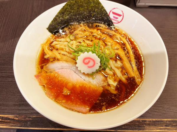 「生姜醤油そば 890円」@横浜中華そば 維新商店の写真