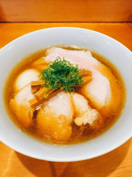 「特製(地鶏)煮干しそば」@中華そば しば田の写真