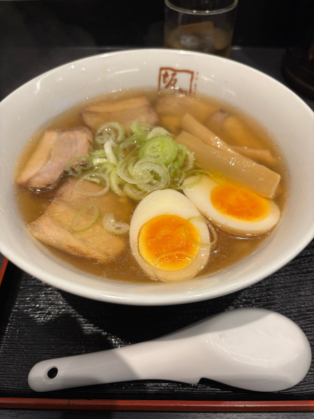 「味玉ラーメン」@喜多方ラーメン坂内 吉祥寺南口店の写真