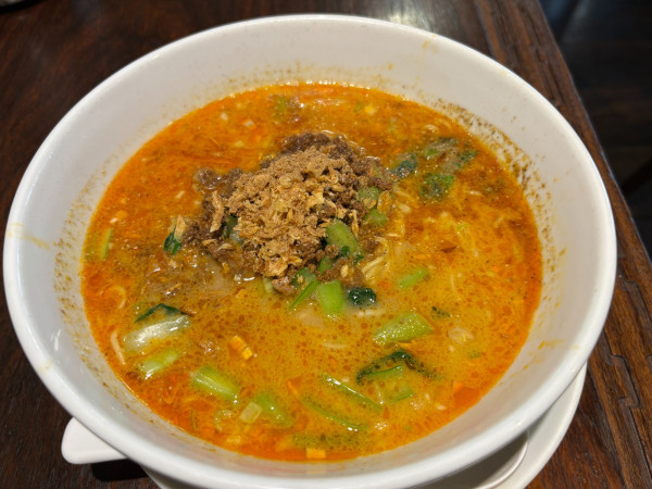 「担々麵」@東方廳 浜松町店の写真