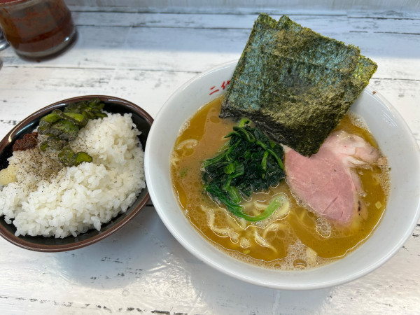 「らーめん　ライス」@二代目 谷瀬家の写真