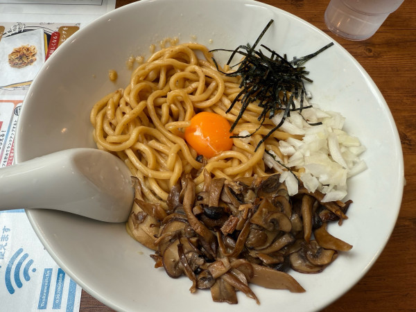 「芳醇トリュフときのこまぜそば」@つけ麺 一頂 秋葉原店の写真