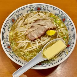 塩バターラーメン