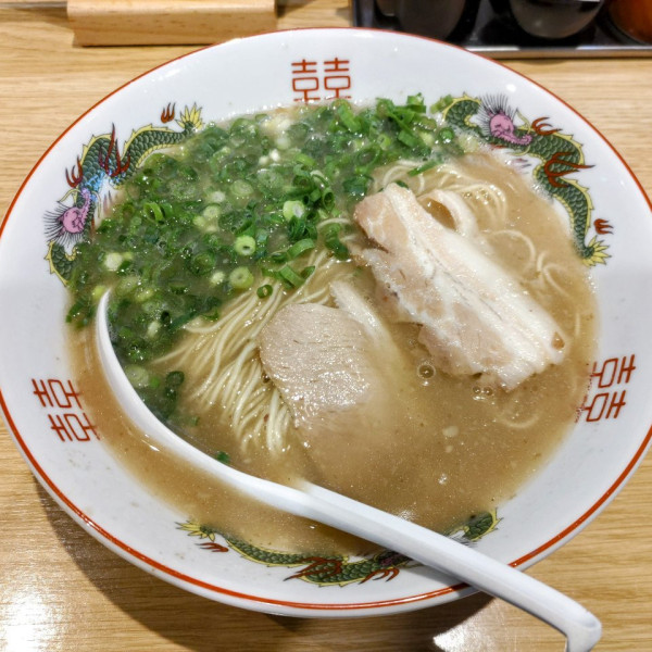 博多ラーメン はむ太 - 茶山 | ラーメンデータベース